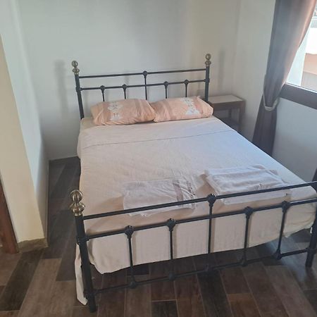 Magic Moon Guest House Famagusta  Exterior foto