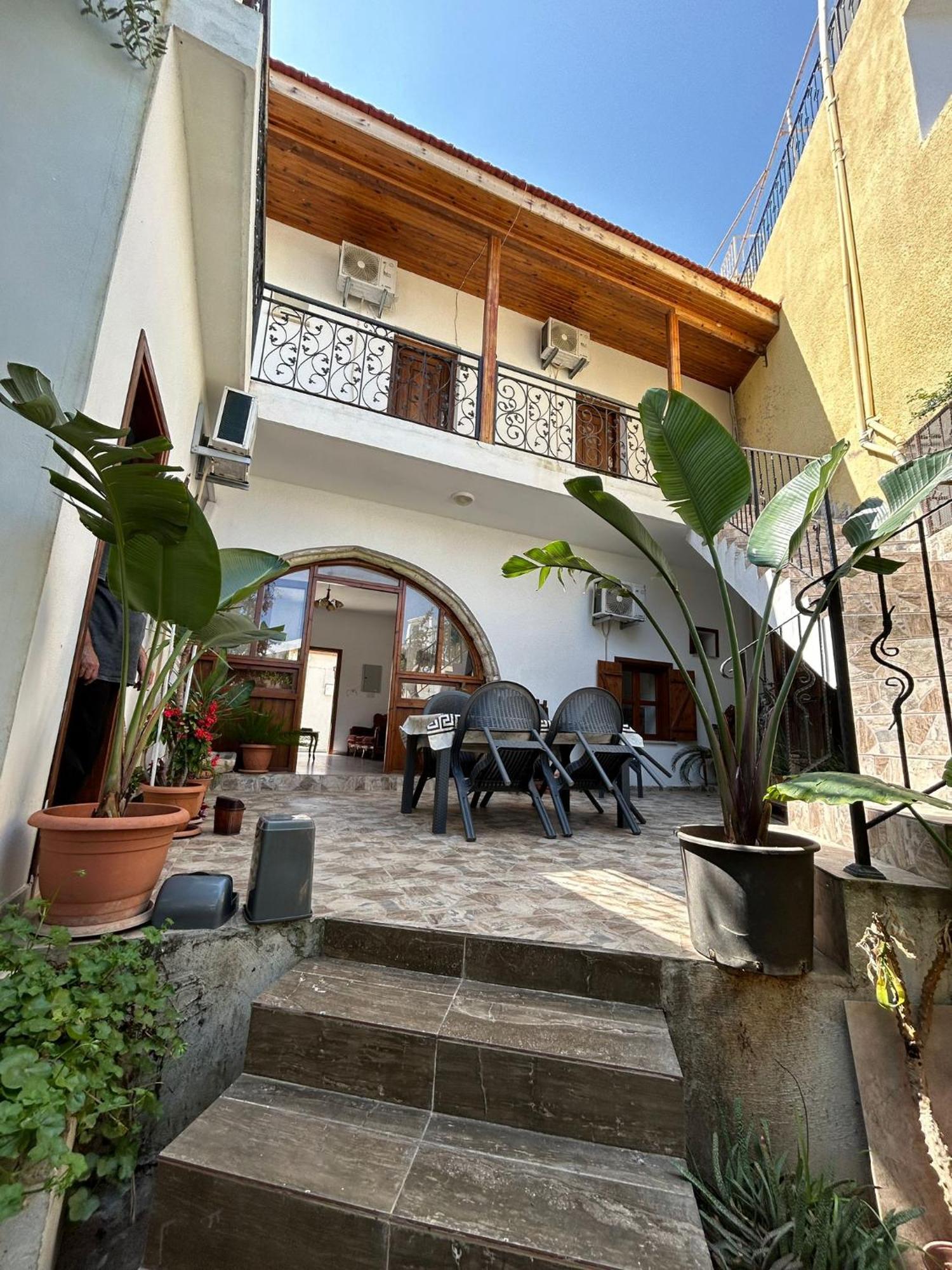 Magic Moon Guest House Famagusta  Exterior foto