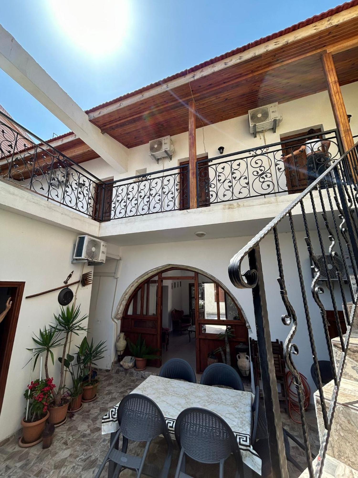 Magic Moon Guest House Famagusta  Exterior foto